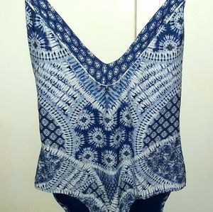 Jessica Simpson blue and white swimsuit XL